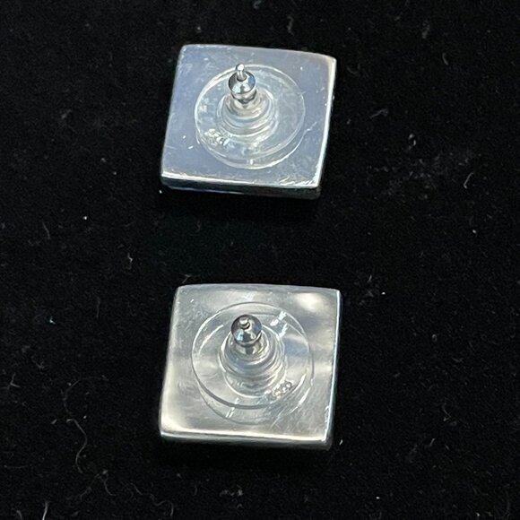 Kingman Turquoise Purple Dahlia Pierced Earrings set in 925 Silver - Picture 9 of 12